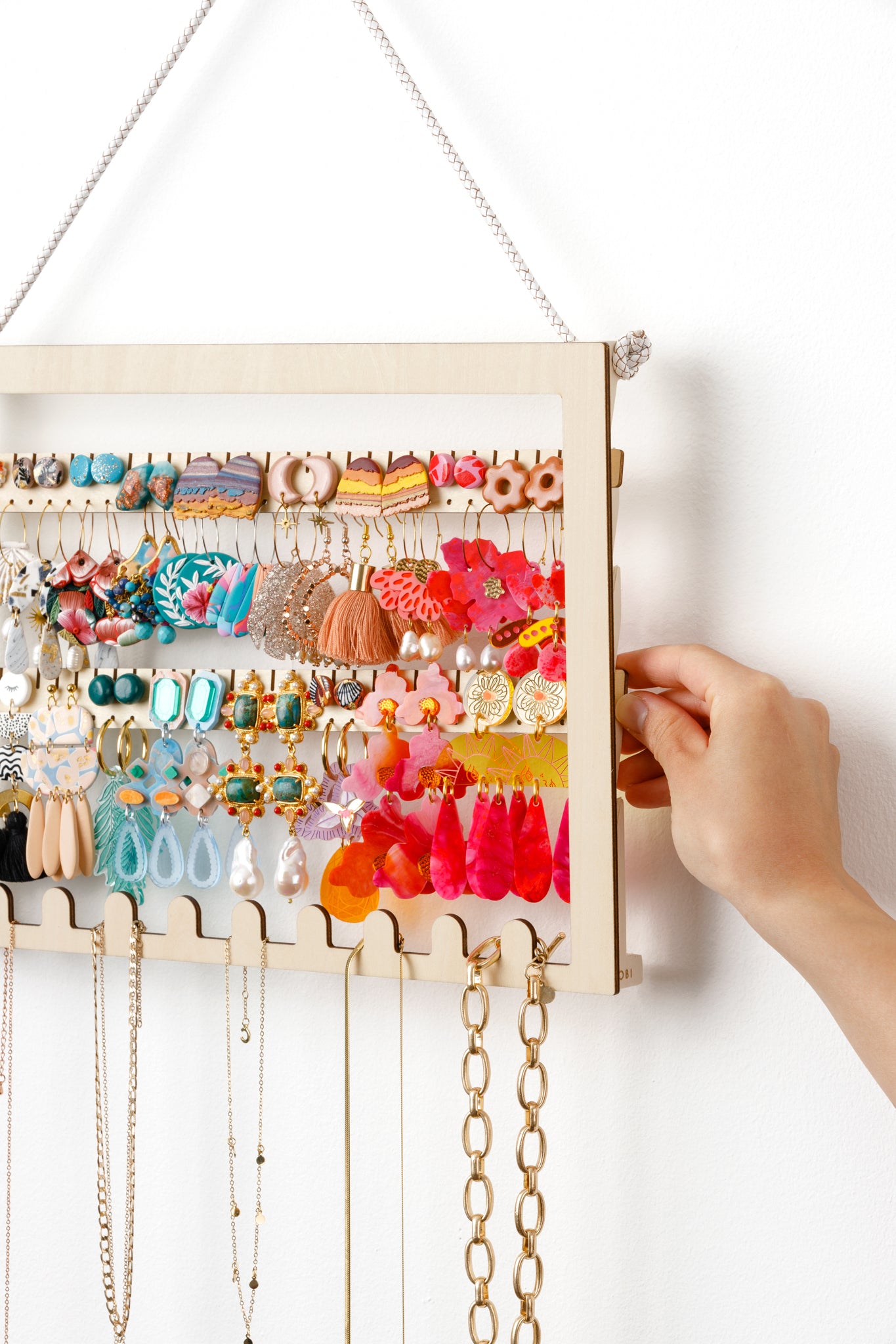 Hanging Adjustable Earring Holder