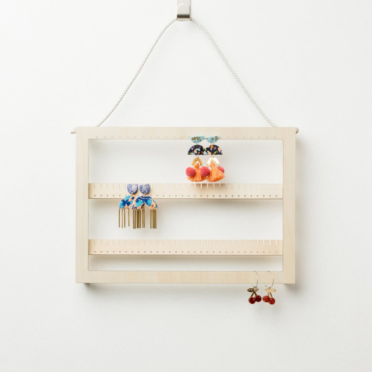 Hanging Adjustable Earring Holder
