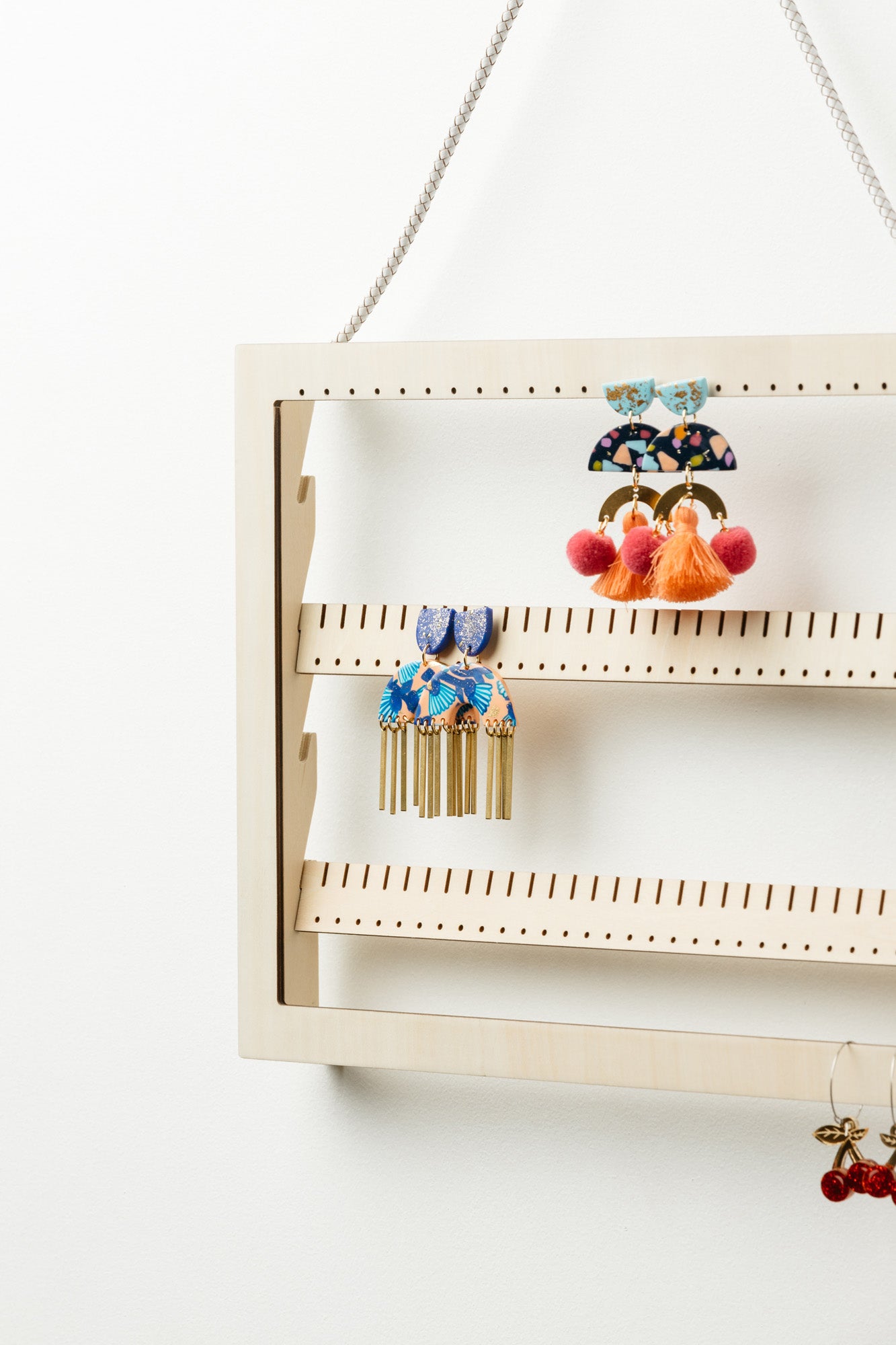 Hanging Adjustable Earring Holder