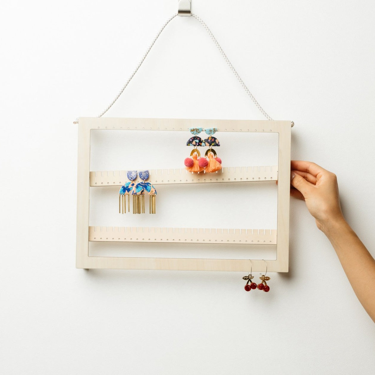 Hanging Adjustable Earring Holder