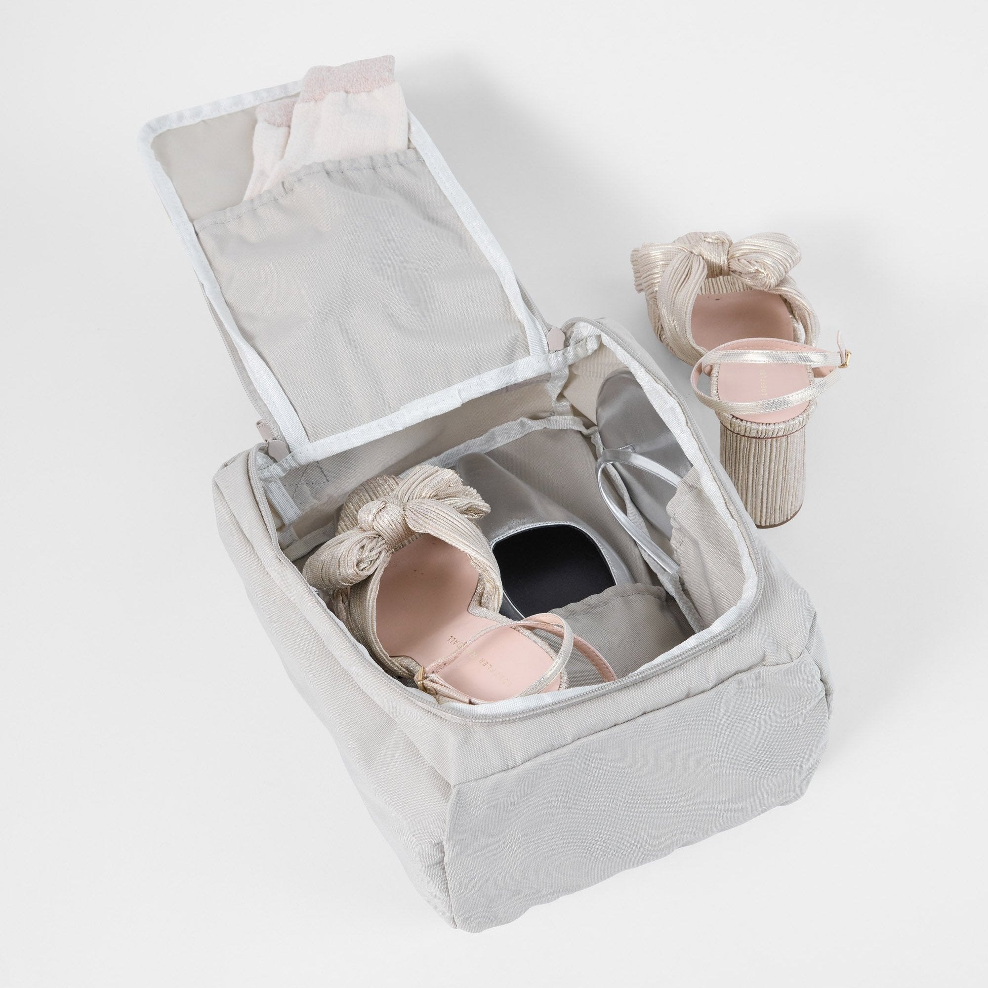 Multi-compartment Shoe Cube